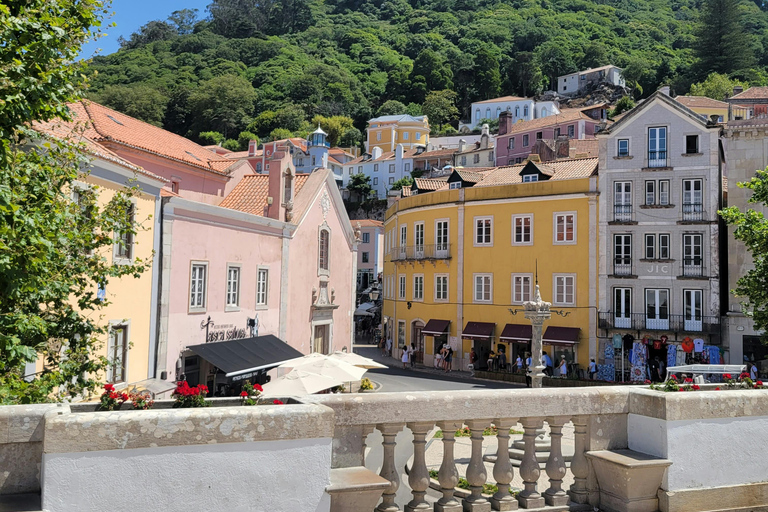 From Lisbon: Sintra Half-Day Tour with Pena Palace Tickets Small Group Tour with Pena Palace Tickets