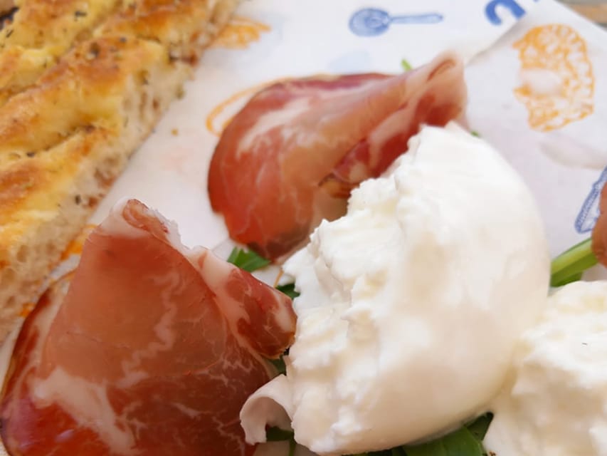 Polignano a Mare, Street Food Tour with Tastings and Wine - Housity
