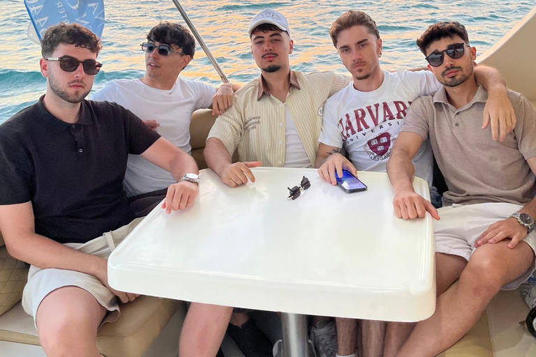 2 h Cádiz Experience on Private Yacht + Sherry wine tasting