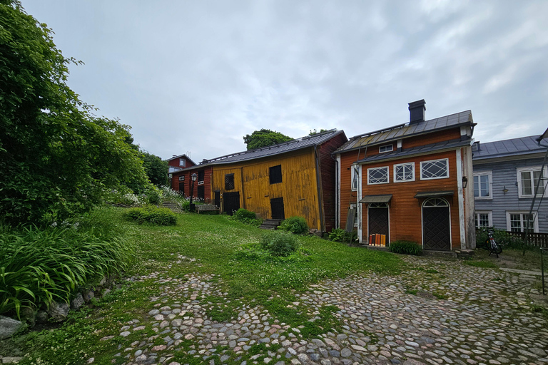 From Helsinki: Porvoo Old Town & River Heritage Guided Tour