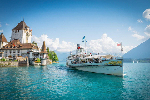 Vanuit Bazel: dagtrip naar Thun, rondvaart en St. BeatusgrottenRondleiding met kaasproeverij