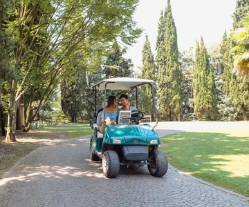 Valeggio: Eintritt in den Sigurtà-Gartenpark mit Golfwagenverleih