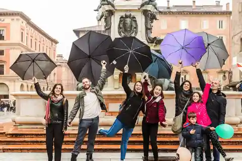Bolonia: Tour privado a pie personalizado con guía local