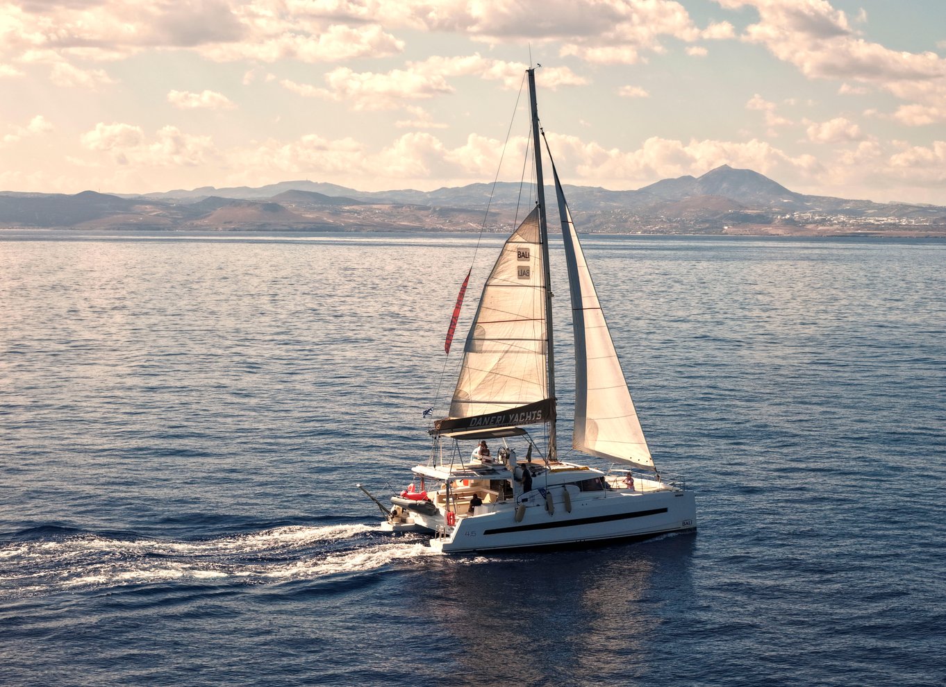 Hersonissos: Luksus katamarantur ved solnedgang med sushi og fri bar