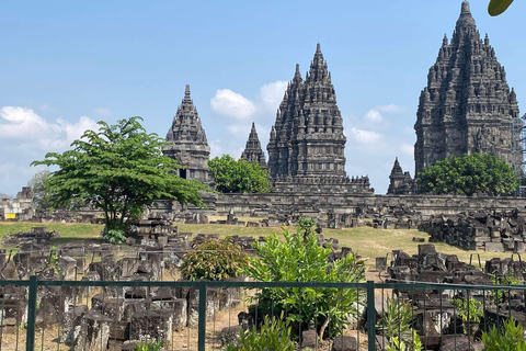 Yogyakarta: Prambanan Temple, Pindul Cave & Sunset Tour