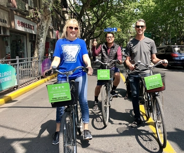 Shanghai Half day Biking and Local Food Tour