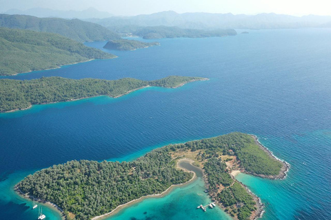 Marmaris: Cleopatra Island Swim & Boat Tour