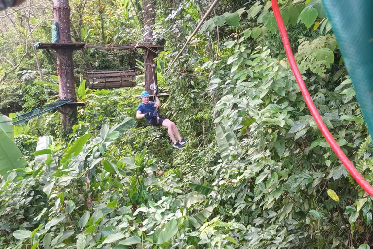 Phuket: Jungle Xtrem Avonturen en Zipline ParkAvontuur voor gevorderden met 45 platforms