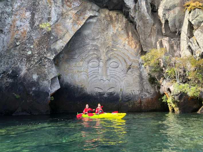 Taupo: Spływ kajakowy z maoryskimi rzeźbami naskalnymi