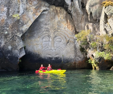 Taupo: Maori Rock Carvings Kayaking Tour