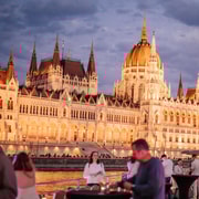 Budapest: Lotus Cruise with Unlimited Premium Drinks
