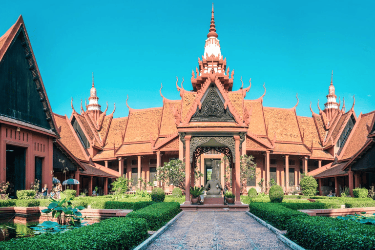 Best of Phnom Penh: Half-Day Private City Tour