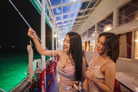 Pattaya: Dinner Yacht Cruise