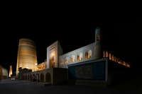 Tashkent, Visita guiada a la ciudad por la noche con recogida en el hotel - Hizvo