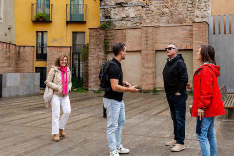 Girona: Walking Tour of Secrets, Stories, and Vantage Points