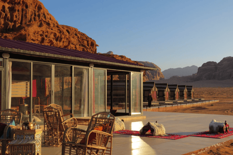 Wadi Rum: Burdah Bergwanderung und -besteigung + traditionelles Mittagessen