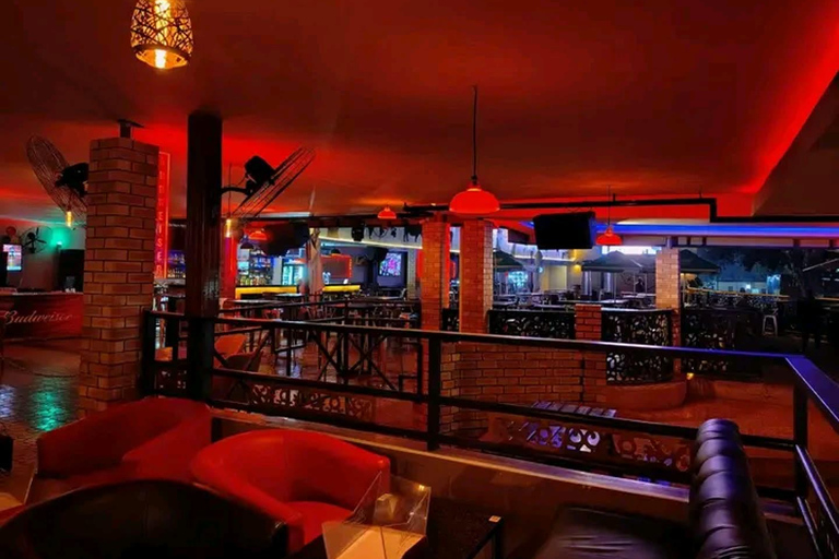 Livingstone: Livingstone Town Tour & Sundowner cruise