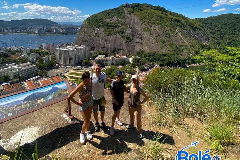 Walking tour + Trail Favelas Babilônia and Chapéu Mangueira Favela Tour + Trilha Morro da Babilônia