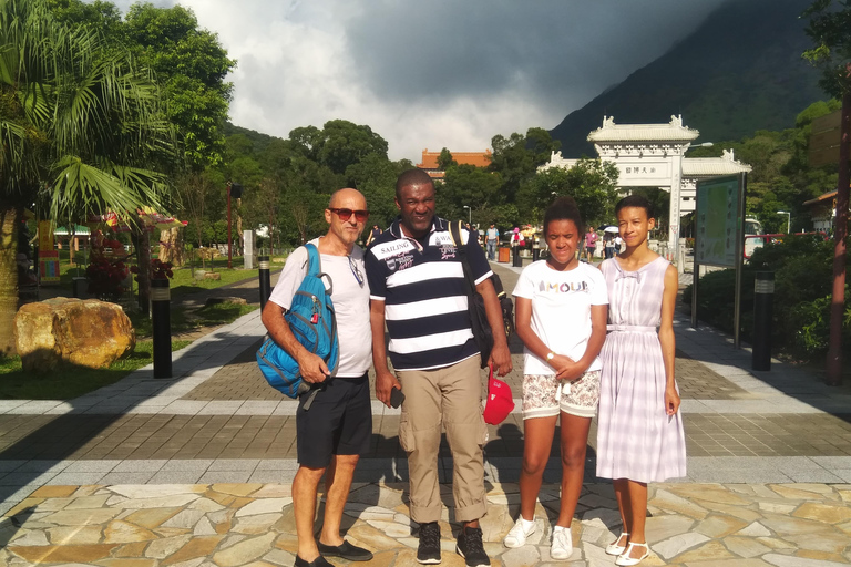 Hong Kong Must-See attractions Walking Tour With A Guide 3 Hours Small Group Tour