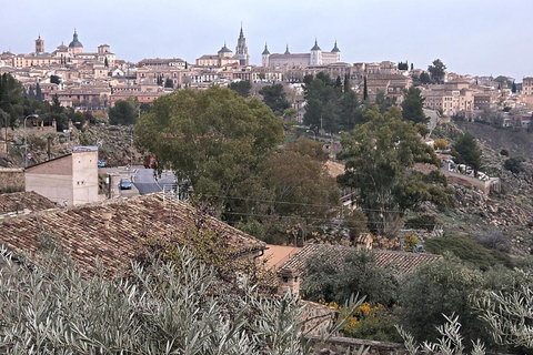 Toledo 5-Hour Tour in Private Car from Madrid Standard Option