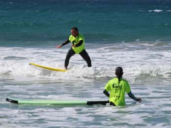 Tarifa: Groepsles surfen