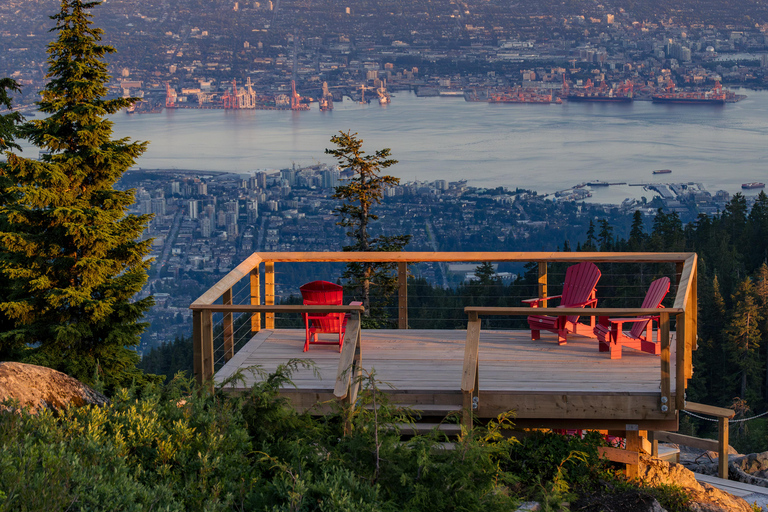 Vancouver: Grouse Mountain & Stanley Park Signature Tour