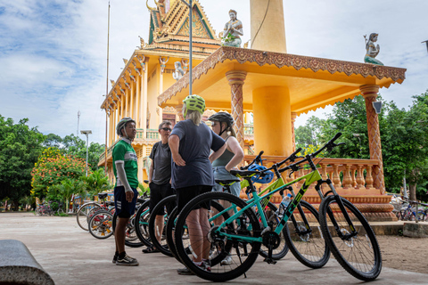 Phnom Penh: Silk Island Bike Tour & Evening Foodie Full-Day Haft Day: Evening Food Tour