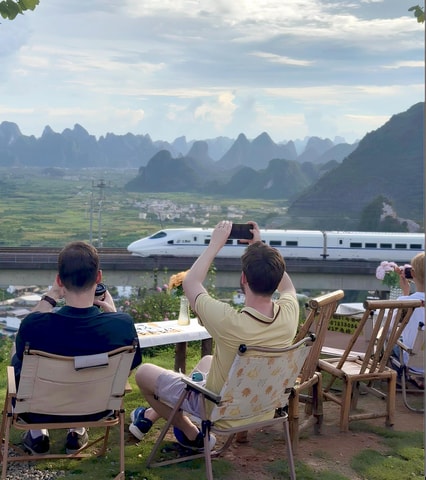 Guilin Yangshuo: Karst View, Bamboo Drifting & Train Sunset