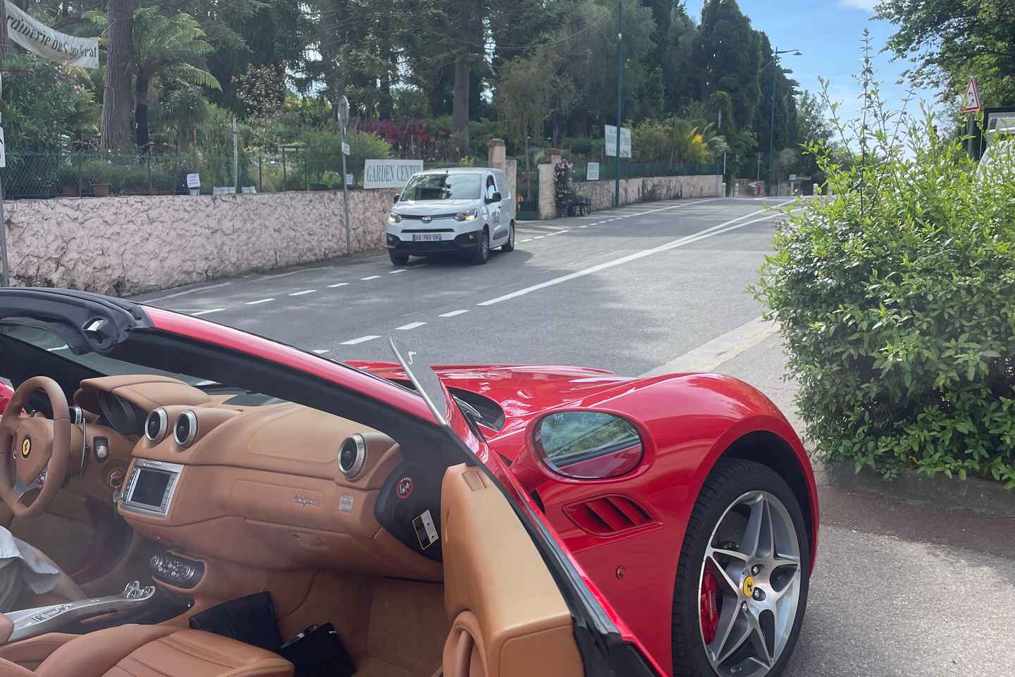 Beaulieu: Èze, Beaulieu, & St. Jean Cap-Ferrat Ferrari Tour