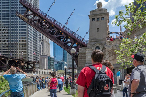 Chicago: Passeio a pé pelo melhor das atrações + aluguel de bicicleta/caiaquePasseio a pé pelos destaques de Chicago (inclui 2 horas de bicicleta ou caiaque)