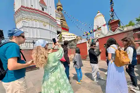 Tour del teleférico de Chandragiri y el Templo de los Monos - Privado/Grupo