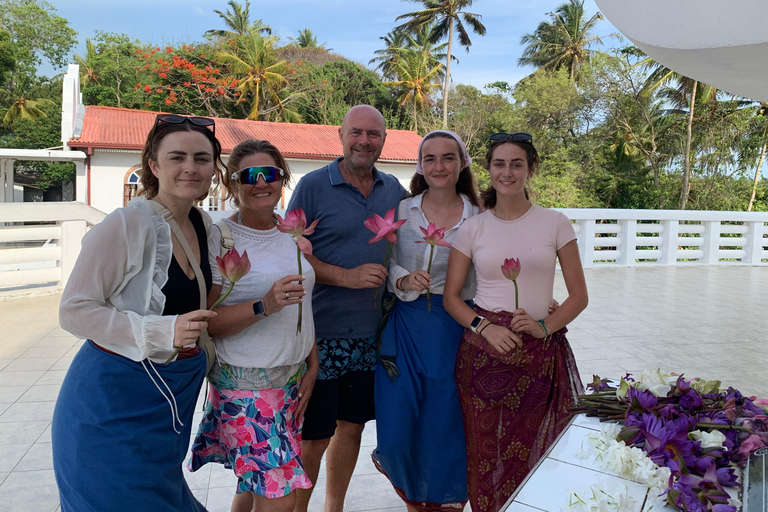 Galle: Private Full-Day Scooter Tour with Lunch and Guide Scooter Tour with a Swim