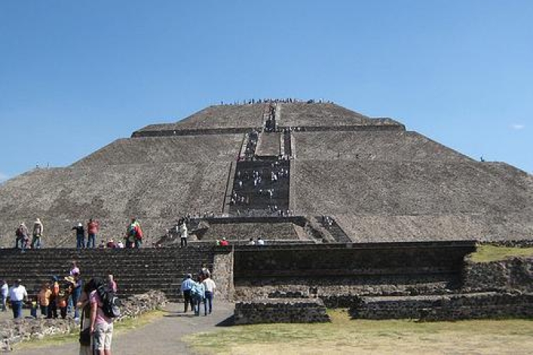 Ab Mexiko-Stadt: Schrein von Guadalupe und TeotihuacanStandard-Tour