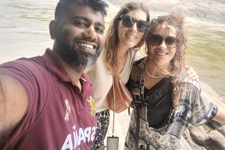 Kandy: Private Tuk Tuk City Tour with Local Guide