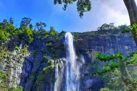 From Ella: Diyaluma Waterfall & Natural Pool Bath With Lunch