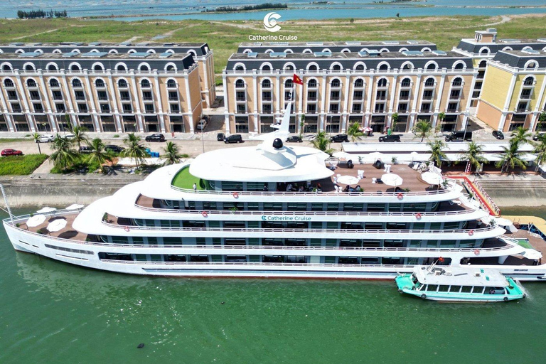 Ha Long Bay on A Luxury 6-star Cruise 2D1N and 3D2N HA LONG BAY 3D2N & SHARED TRANSFER (ROUND TRIP)