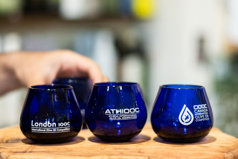 Olivenölverkostung in Athen