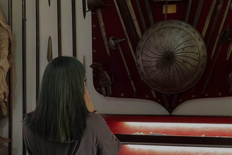 From Lima: Cultural expedition to the Larco Museum and Gold Museum Dese Lima: Cultural expedition to the Larco Museum and Gold Museum