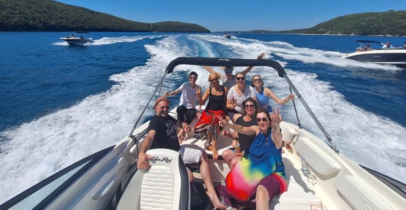 Rovinj: Tailor-Made Private Speedboat Experience from Rovinj