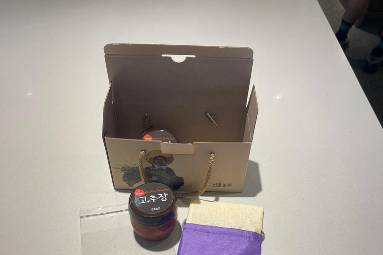 From Seoul: Make Your Own Chilli Paste & Ginseng Liquor Tour