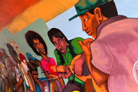 Lima: Private Tour of Barranco, La Herradura, and the Pachacámac Sanctuary