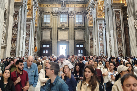 St. Peter’s Basilica: Guided Tour, Dome & Catacombs St.peter's Basilica Guided Tour Without Dome Italian