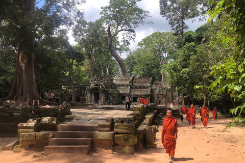 Angkor Wat Highlights Tour &amp; Sunset View