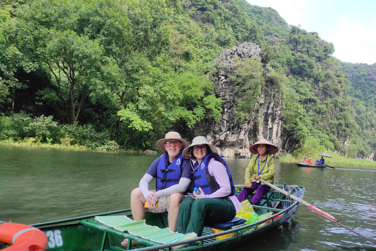 Ninh Binh: Day Tour Trang An - Mua Cave - Hoa Lu