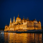 Budapest: Korlátlan pezsgőfogyasztással és panorámával járó hajókázás