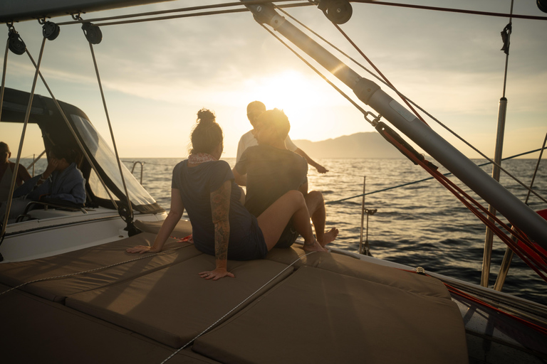Milos: Sailboat Cruise to Kleftiko Bay with Meal & Drinks Shared cruise without Hotel Pickup or Drop-Off