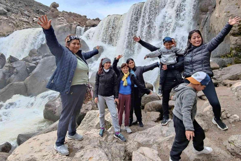 Arequipa: Cascate di Pillones e foresta di pietra | Intera giornata |