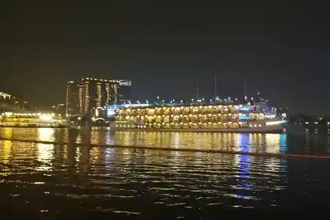 Saigon bei Nacht und Abendessen auf der Kreuzfahrt