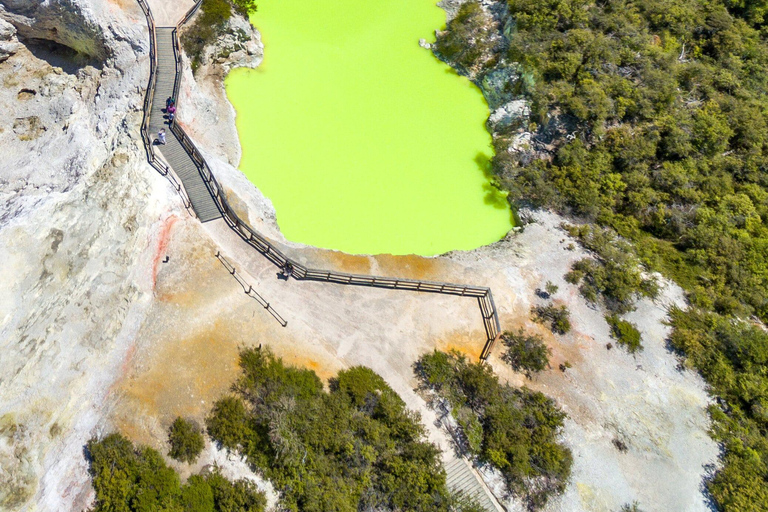 Z Auckland: Jednodniowa wycieczka do Wai-O-Tapu i polinezyjskiego spa Rotorua