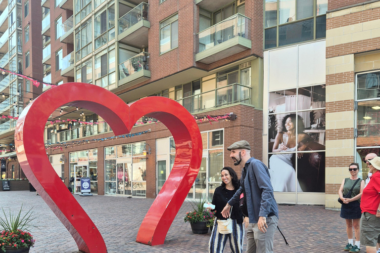 Toronto: Express - St. Lawrence Market+Distillery Food Tour